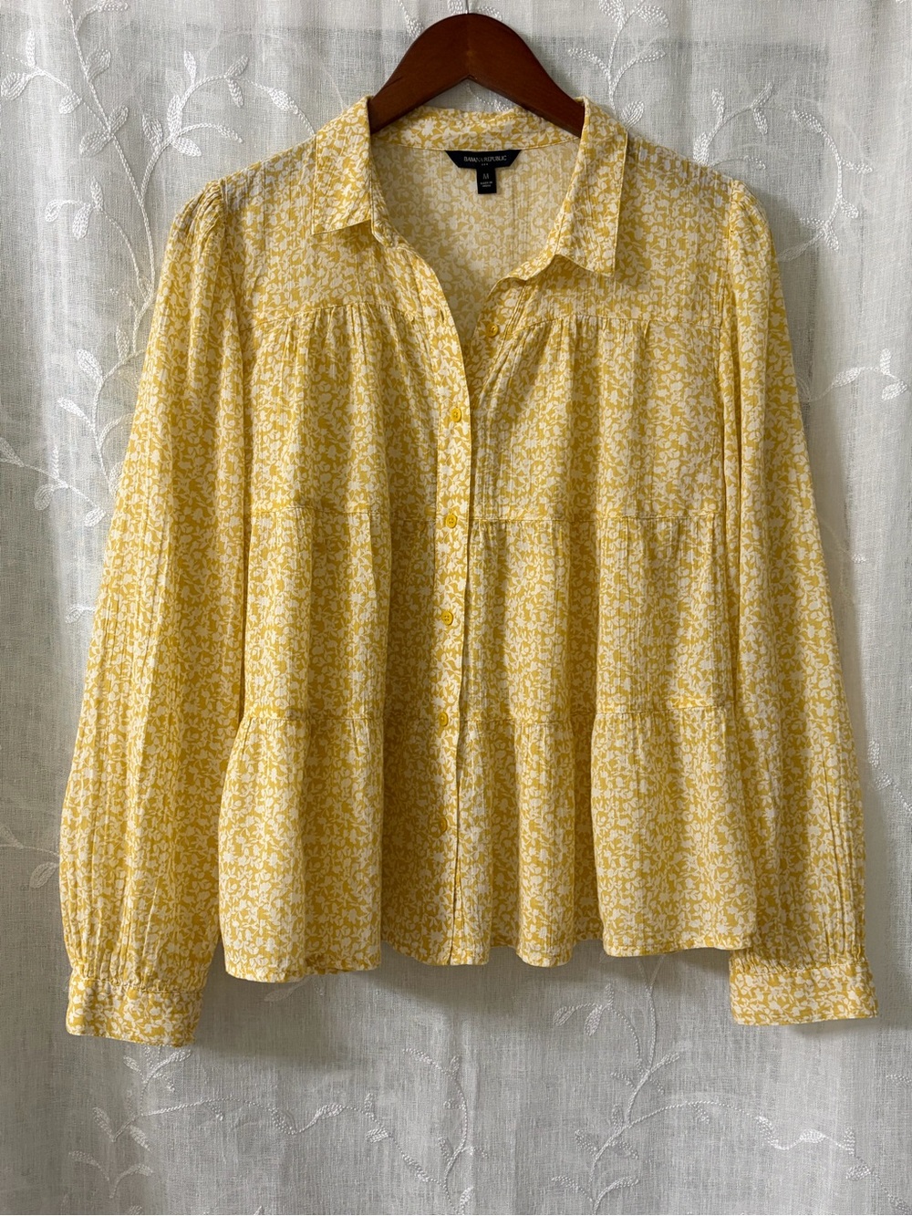 Banana Republic Yellow Floral Button-Front Tiered Blouse Size Medium